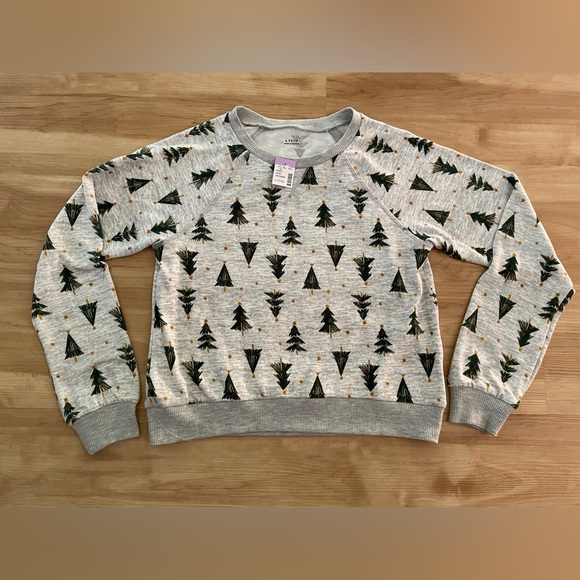 Unbranded Other - ‼️Sold‼️Christmas Tree Soft Light Sweatshirt Girls Sz Large 11/12 Longsleeve